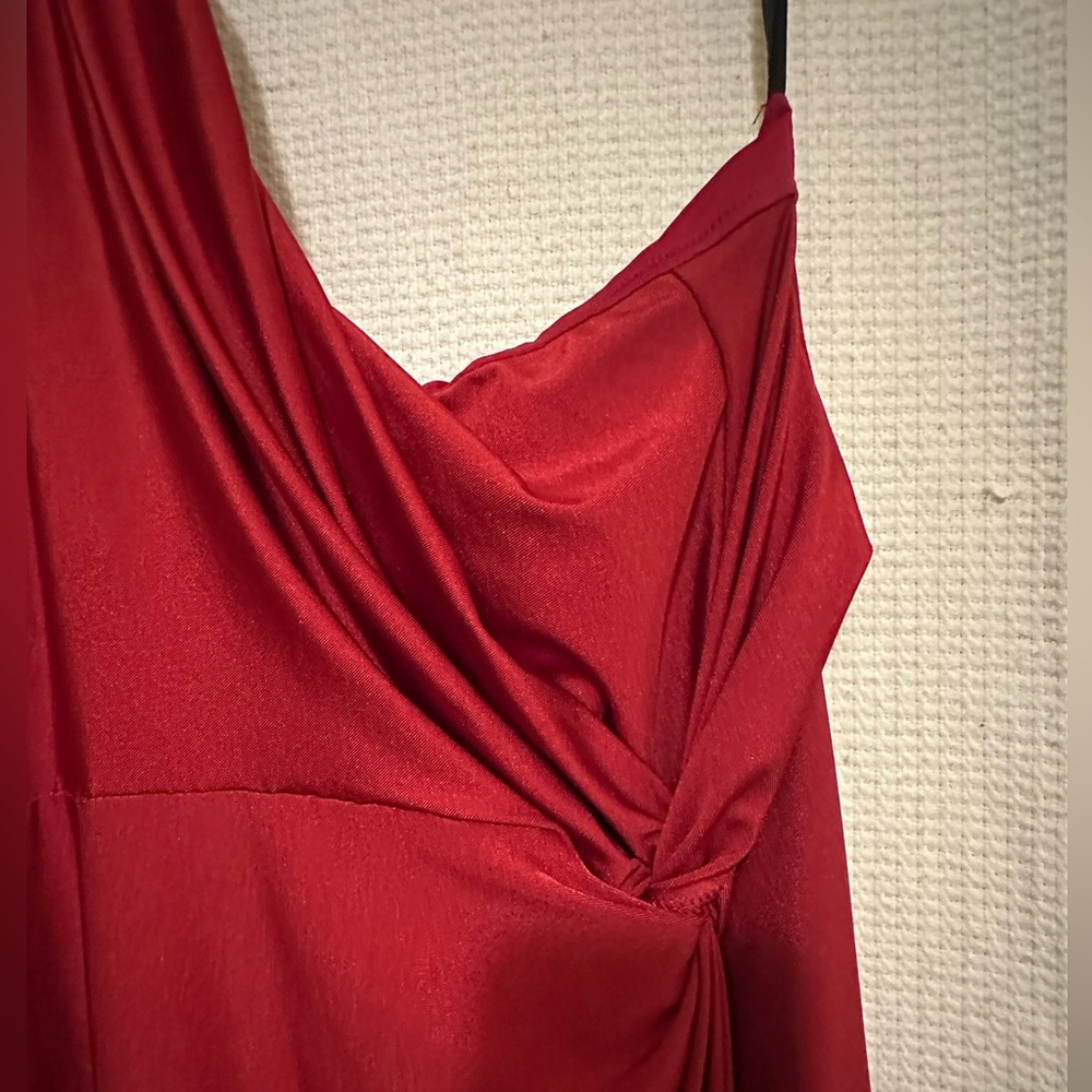 One shoulder scarlet red dress with thigh high slit